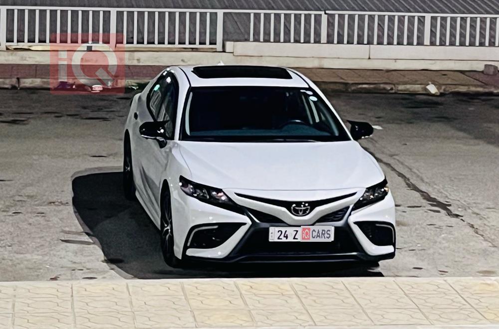 تۆیۆتا کامری